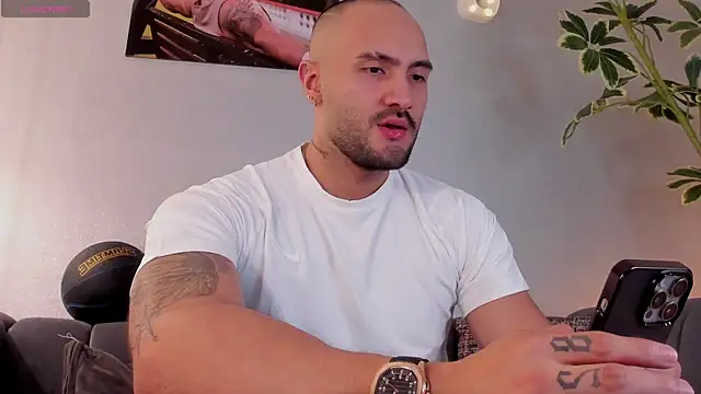 JeanColleman online show from September 14, 2025, 3:56 pm