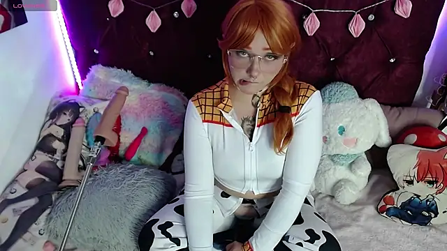 Snapshot of Kitty-Kat_ chatting on October 3, 2025, 12:14 am Kitty-Kat online show from October 3, 2025, 12:14 am