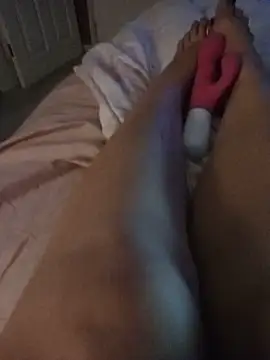 Fiesty findom40 online show from June 1, 2026, 10:31 pm