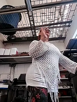 EMILY ROUSSE71 online show from September 29, 2025, 9:09 pm