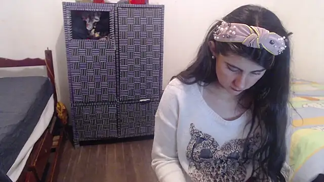Snapshot of samanta_rosas1 chatting on January 23, 2025, 1:24 pm samanta rosas1 online show from January 23, 2025, 1:24 pm