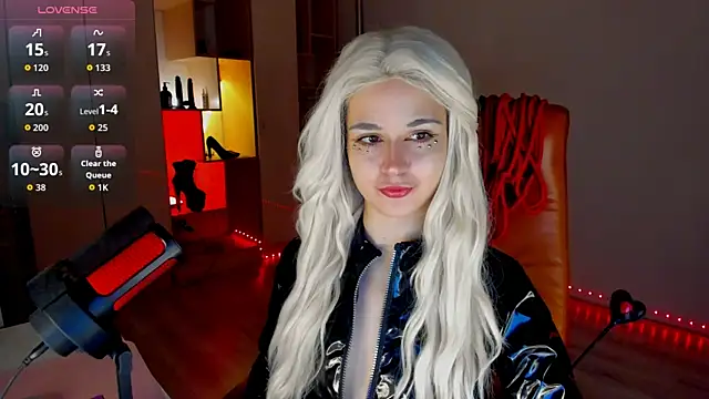 mollyposhh online show from March 11, 2026, 6:02 pm