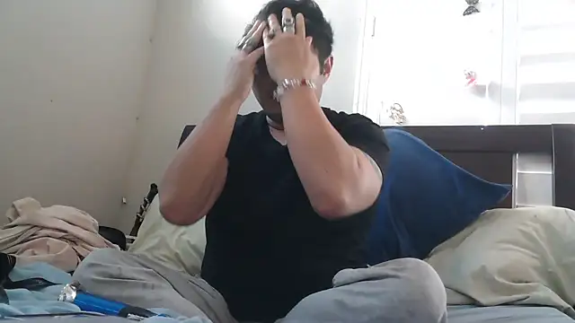 Snapshot of cloudyspun chatting on November 21, 2025, 9:36 pm cloudyspun online show from November 21, 2025, 9:36 pm