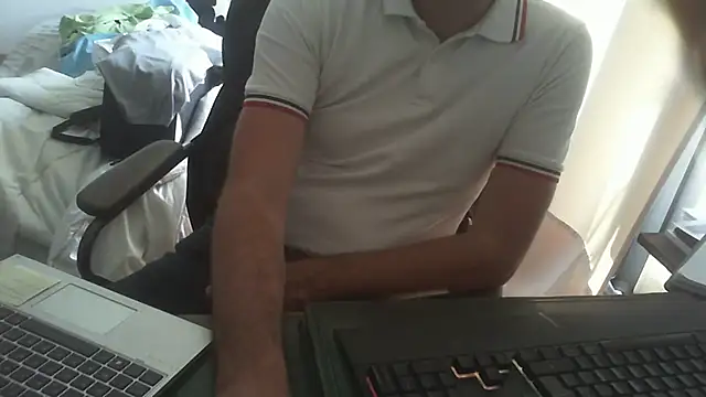 shyfrenchcock1 online show from May 29, 2026, 8:42 am