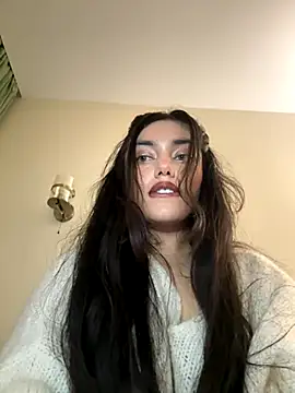 Sweet Khalifa  online show from November 1, 2025, 3:06 pm