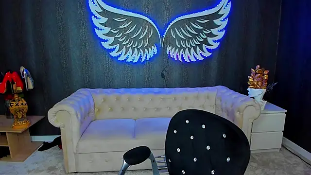 anemarieejolie online show from October 5, 2025, 6:53 pm