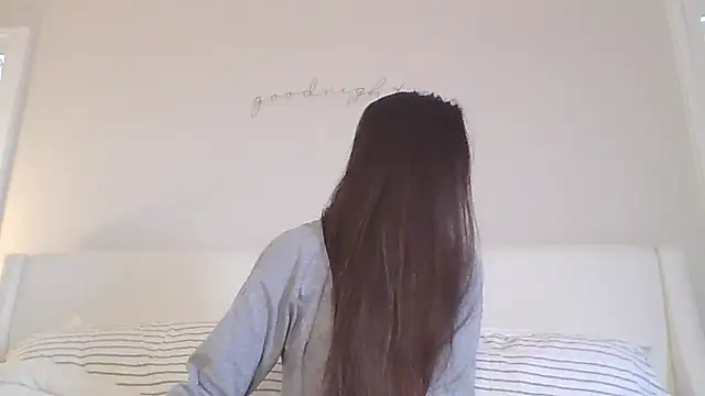 mixedasiangirl online show from February 26, 2026, 8:53 pm