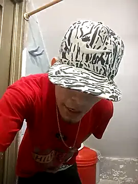 Snapshot of Y4NcA chatting on November 28, 2025, 5:57 pm Y4NcA online show from November 28, 2025, 5:57 pm