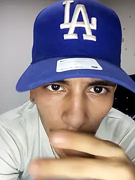 Snapshot of Y4NcA chatting on October 22, 2025, 11:03 pm Y4NcA online show from October 22, 2025, 11:03 pm