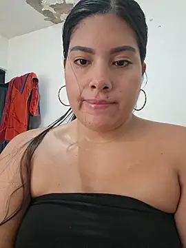 steisy325 online show from July 22, 2026, 2:52 pm