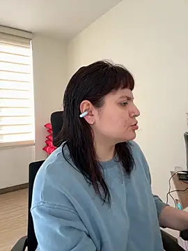 PoliBenett  online show from October 16, 2025, 8:17 pm