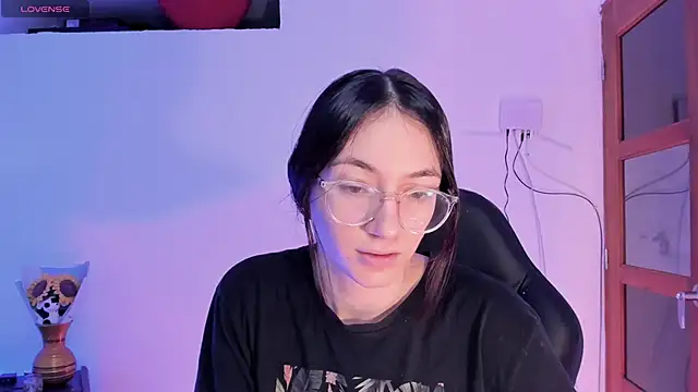 haanna thompsoon online show from December 12, 2024, 7:37 pm