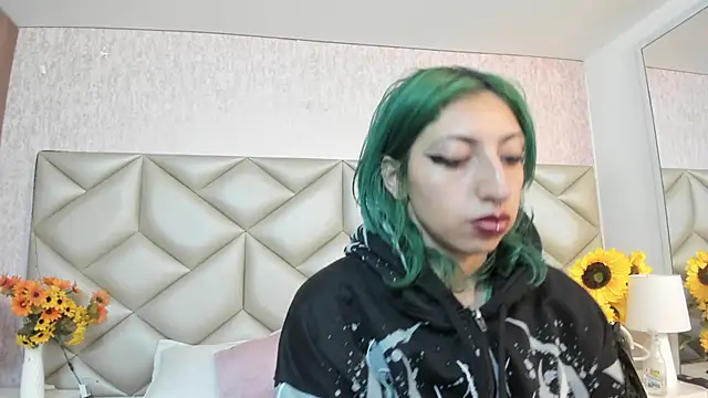 Im gaia online show from November 27, 2025, 12:16 pm