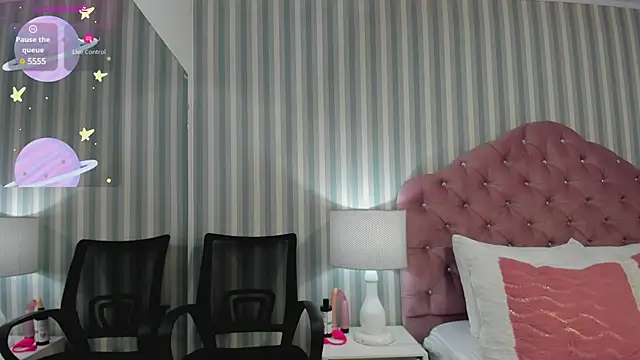 HazelMoret online show from March 4, 2025, 11:51 am