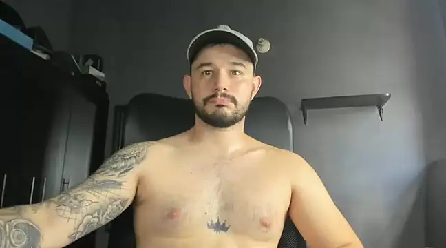 Snapshot of adel_hard_ chatting on January 20, 2025, 8:18 pm adel hard online show from January 20, 2025, 8:18 pm