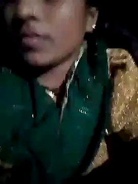 Snapshot of riya_houswife chatting on November 8, 2025, 4:32 pm riya houswife online show from November 8, 2025, 4:32 pm