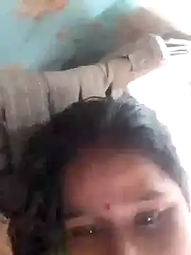 Snapshot of riya_houswife chatting on November 18, 2025, 6:17 am riya houswife online show from November 18, 2025, 6:17 am