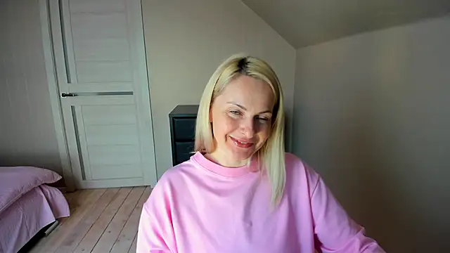 Alicee Gracee online show from March 11, 2025, 9:24 am