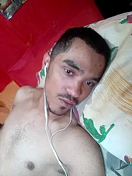 Snapshot of JuggedRegrets chatting on February 17, 2026, 9:12 pm JuggedRegrets online show from February 17, 2026, 9:12 pm