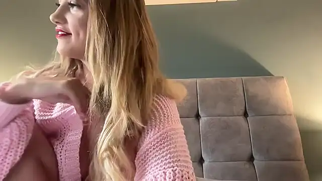 LustfulLuna  online show from February 9, 2025, 11:36 am