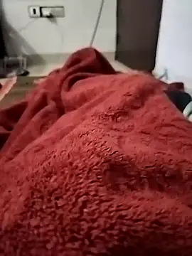 Snapshot of delhiboyooo chatting on December 28, 2024, 11:48 pm delhiboyooo online show from December 28, 2024, 11:48 pm