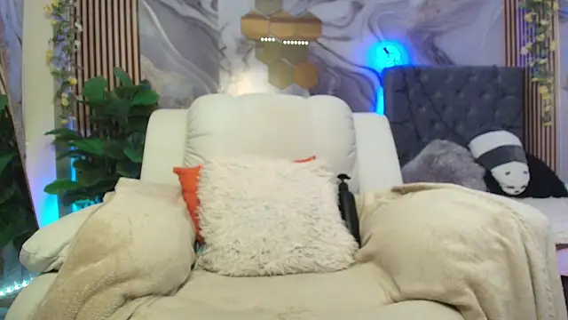 concubine online show from August 3, 2026, 11:09 pm