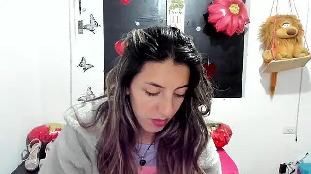 queen-natty online show from March 1, 2025, 3:21 am