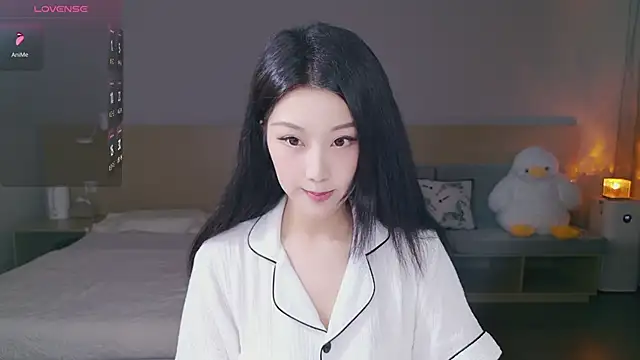 Lucky-baby online show from September 26, 2025, 1:07 pm