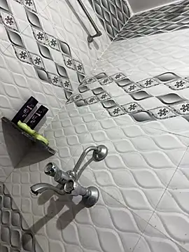 Snapshot of Rahulroy96 chatting on December 16, 2024, 5:49 am Rahulroy96 online show from December 16, 2024, 5:49 am