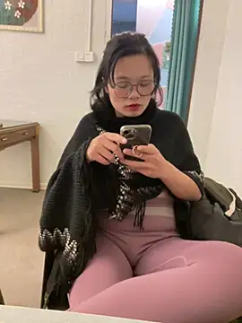 Bella0815 online show from February 10, 2025, 8:53 am