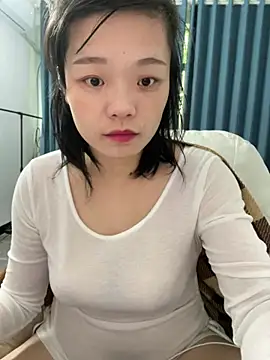 Bella0815 online show from December 26, 2024, 2:33 am