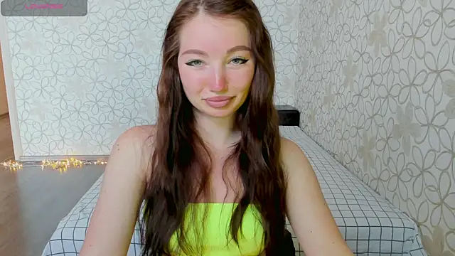 Lissa Cristal online show from June 12, 2026, 8:56 am