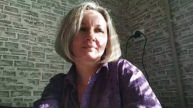 Snapshot of EdithManning chatting on February 13, 2025, 8:06 am EdithManning online show from February 13, 2025, 8:06 am