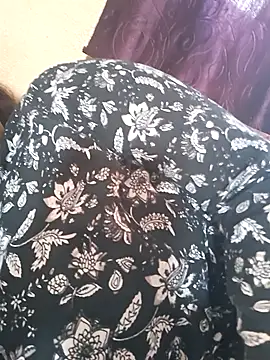 Hot-Anuska online show from February 26, 2026, 9:53 am