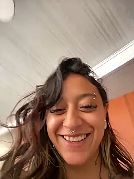 Snapshot of Miaa_Thopmson chatting on March 18, 2026, 5:36 pm Miaa Thopmson online show from March 18, 2026, 5:36 pm