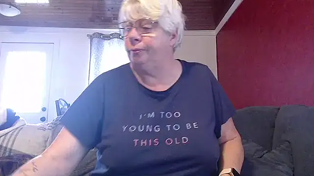 canadiancougar1965 online show from November 13, 2025, 12:53 pm