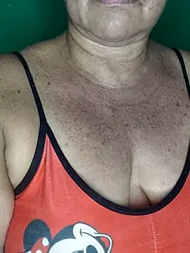 Snapshot of Kasandra_Ho chatting on October 28, 2025, 1:17 am Kasandra Ho online show from October 28, 2025, 1:17 am