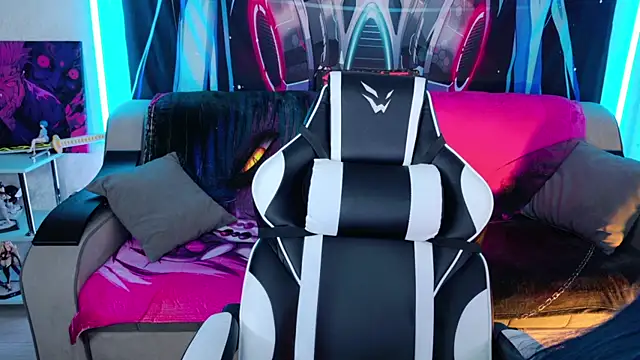 Aurora Natsuki online show from December 1, 2025, 11:11 am