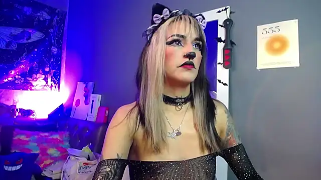 amelierouss online show from April 8, 2026, 1:51 am