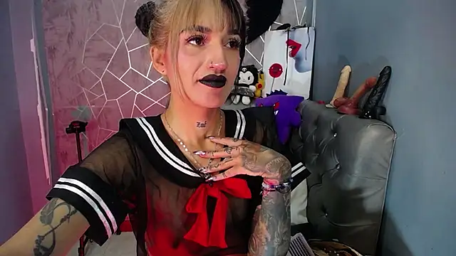 amelierouss online show from October 2, 2025, 3:10 am