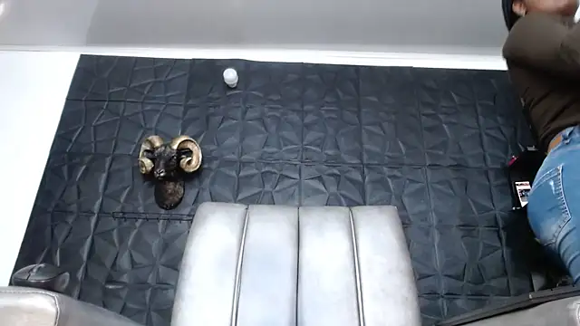 Hanna Fox 69 online show from March 5, 2026, 12:35 pm