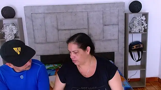 Candy and Jh0n online show from February 17, 2026, 7:55 pm