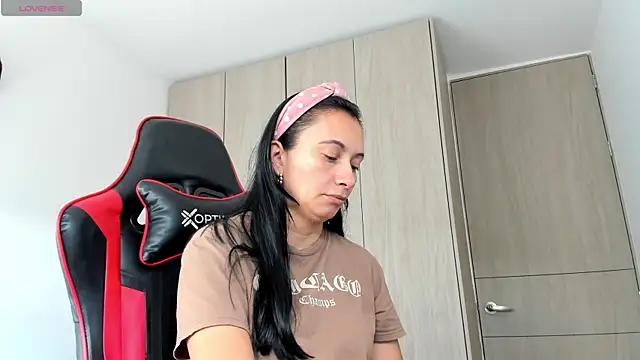 Snapshot of gracekelly12 chatting on November 25, 2025, 1:00 pm gracekelly12 online show from November 25, 2025, 1:00 pm