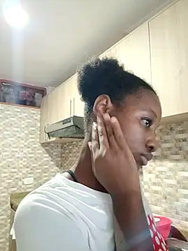 Snapshot of kharoll chatting on February 6, 2026, 12:23 pm kharoll online show from February 6, 2026, 12:23 pm