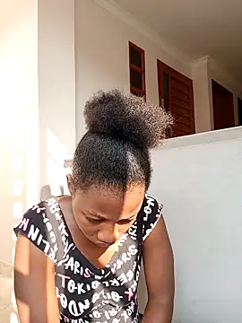 Snapshot of kharoll chatting on November 22, 2025, 12:48 pm kharoll online show from November 22, 2025, 12:48 pm