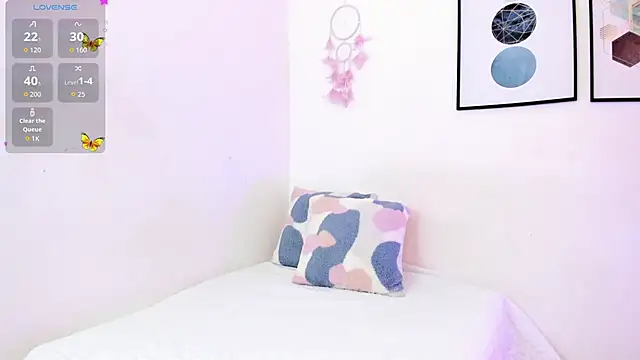 Abriil7 online show from September 21, 2025, 3:33 am