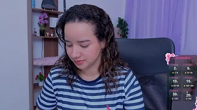 Snapshot of emilyrouxe chatting on February 7, 2026, 3:09 pm emilyrouxe online show from February 7, 2026, 3:09 pm