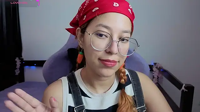  Moon Johnson online show from May 18, 2026, 1:28 am