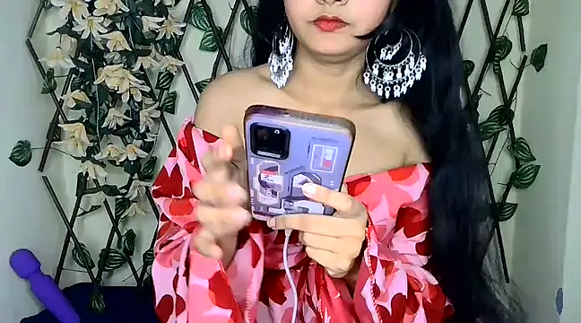 SUZY FROMUS online show from February 15, 2025, 2:55 pm