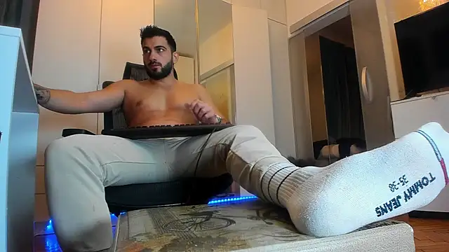 welcometo hell online show from October 12, 2025, 7:59 pm